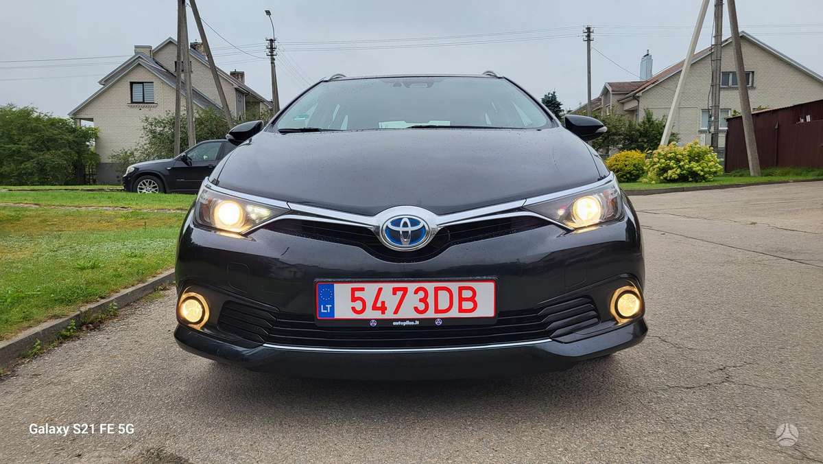 Toyota Auris - 2