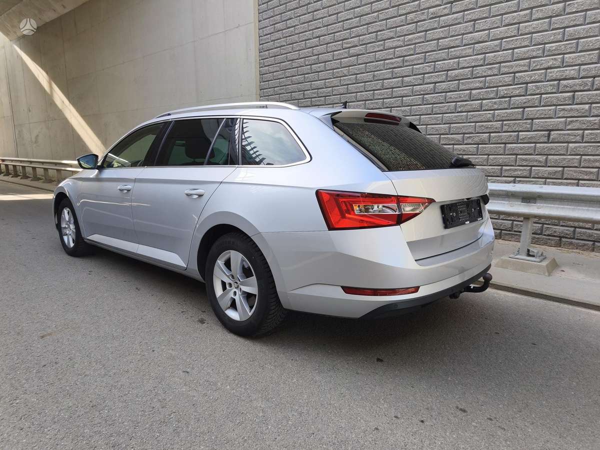 Skoda Superb, 1.5 l., Универсал