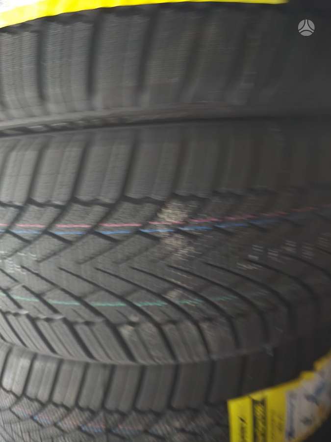 Sonix, winter 225/45 R19