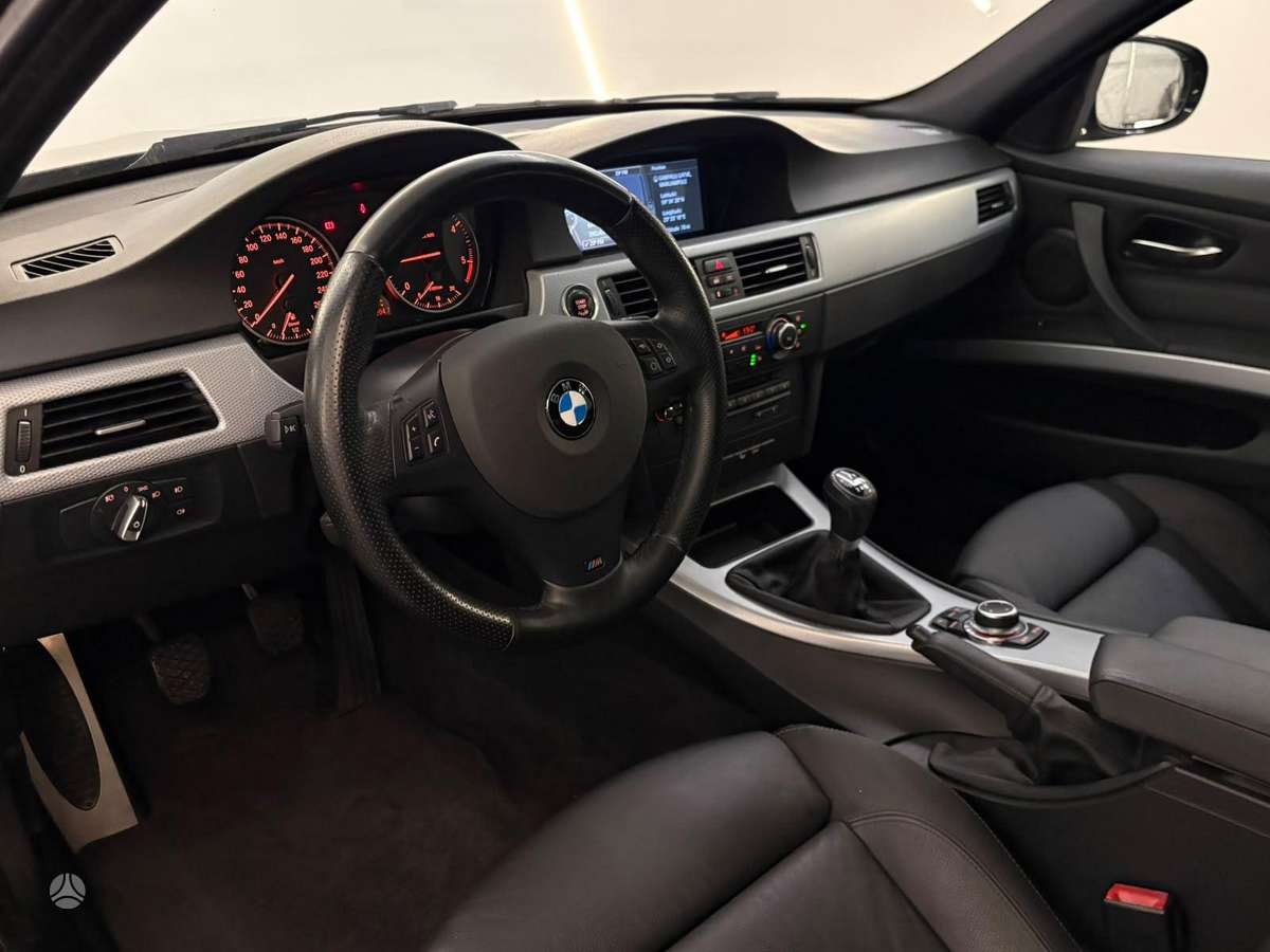 BMW 320, 2.0 l., Универсал