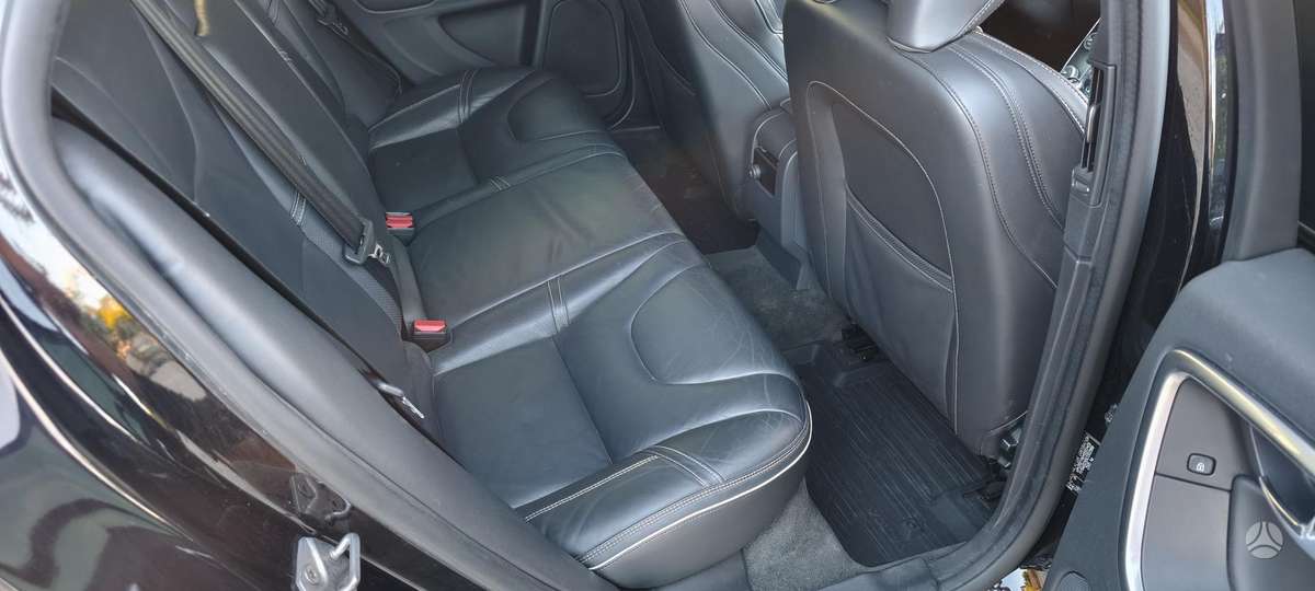 Volvo V60 - 12