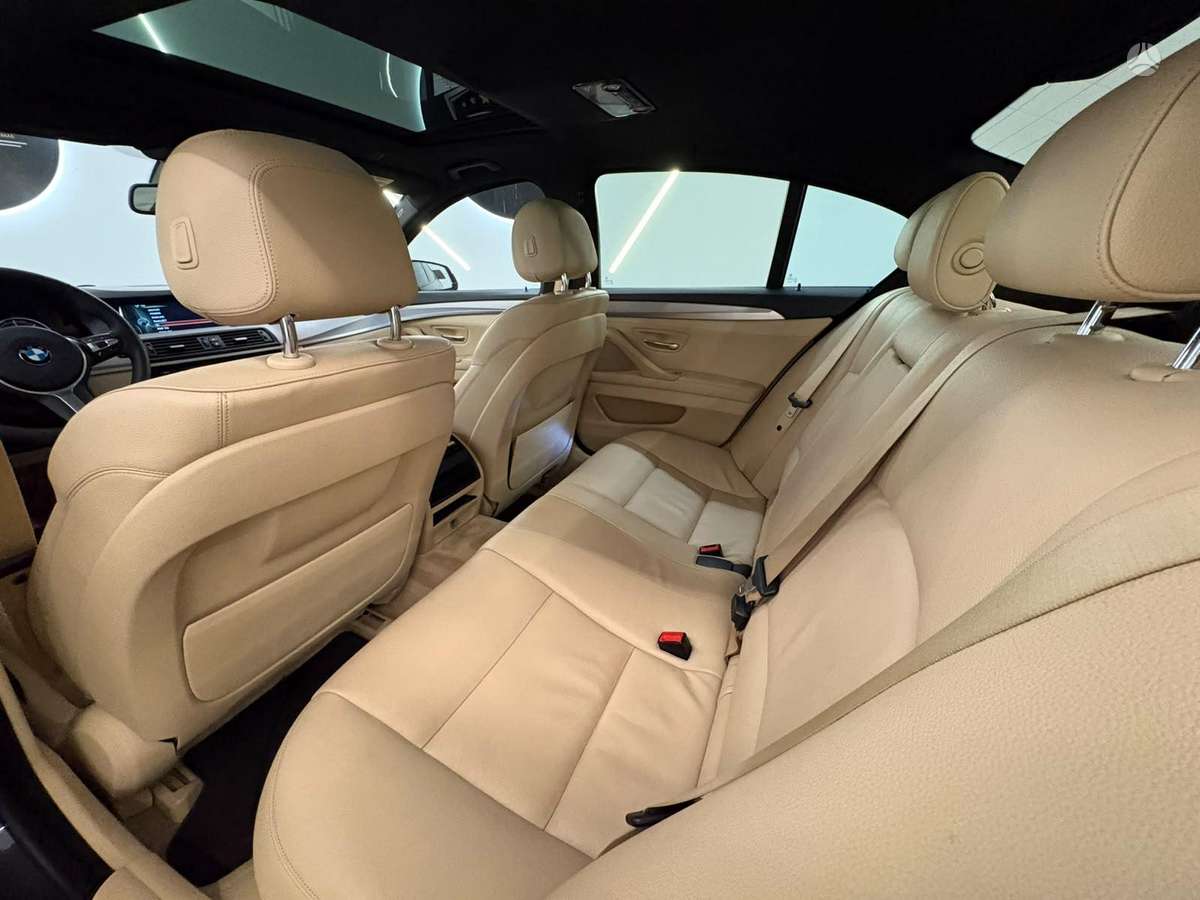 BMW 520, 2.0 l., Седан