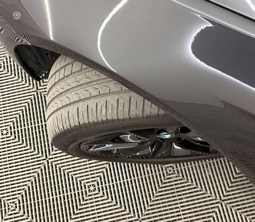 BMW 520, 2.0 l., Седан