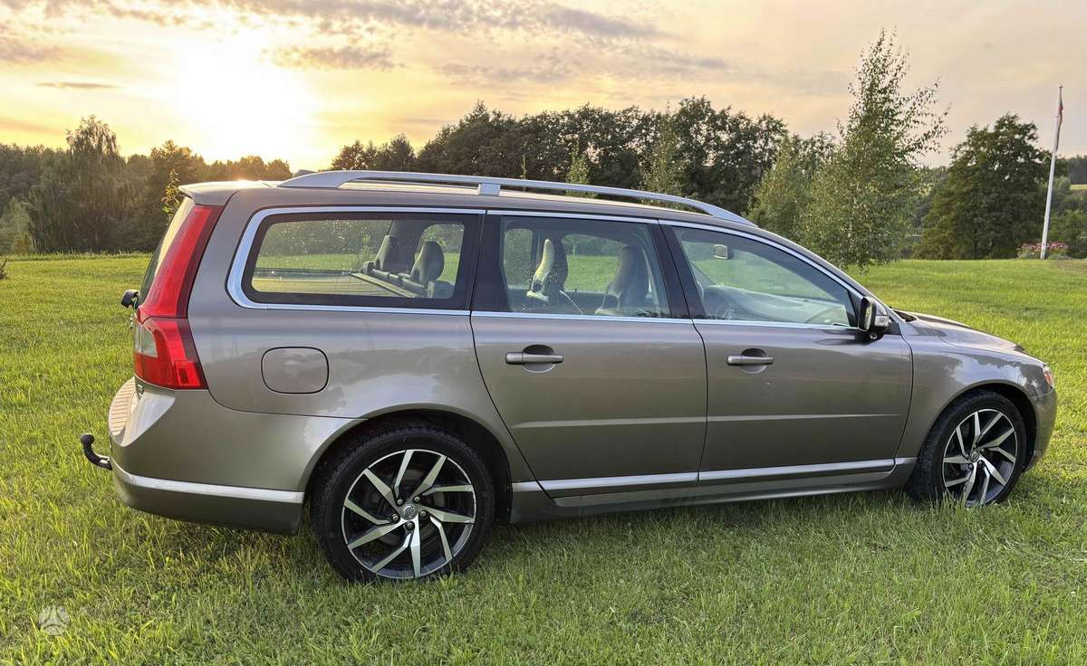 Volvo V70, 2.4 l., Универсал