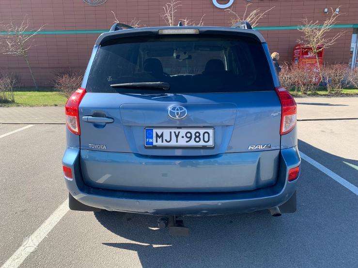 Toyota RAV4 - 3