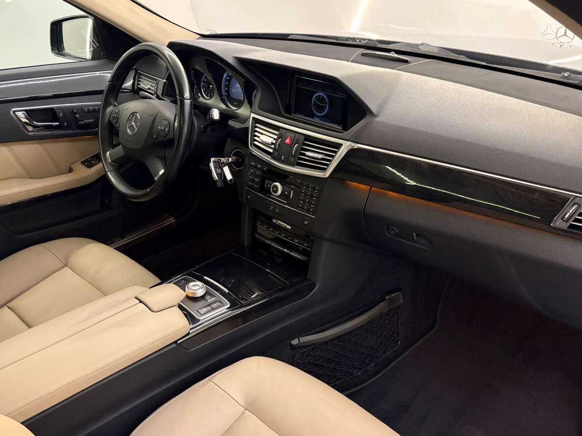 Mercedes-Benz E350, 3.0 l., Универсал