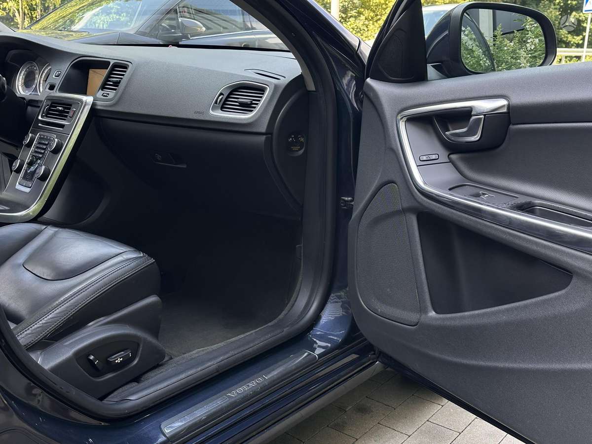 Volvo V60, 2.0 l., wagon
