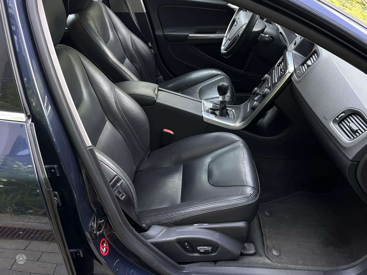 Volvo V60, 2.0 l., wagon
