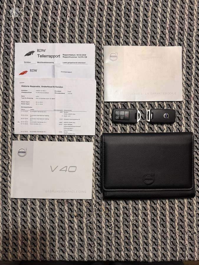 Volvo V40, 2.0 l., hatchback