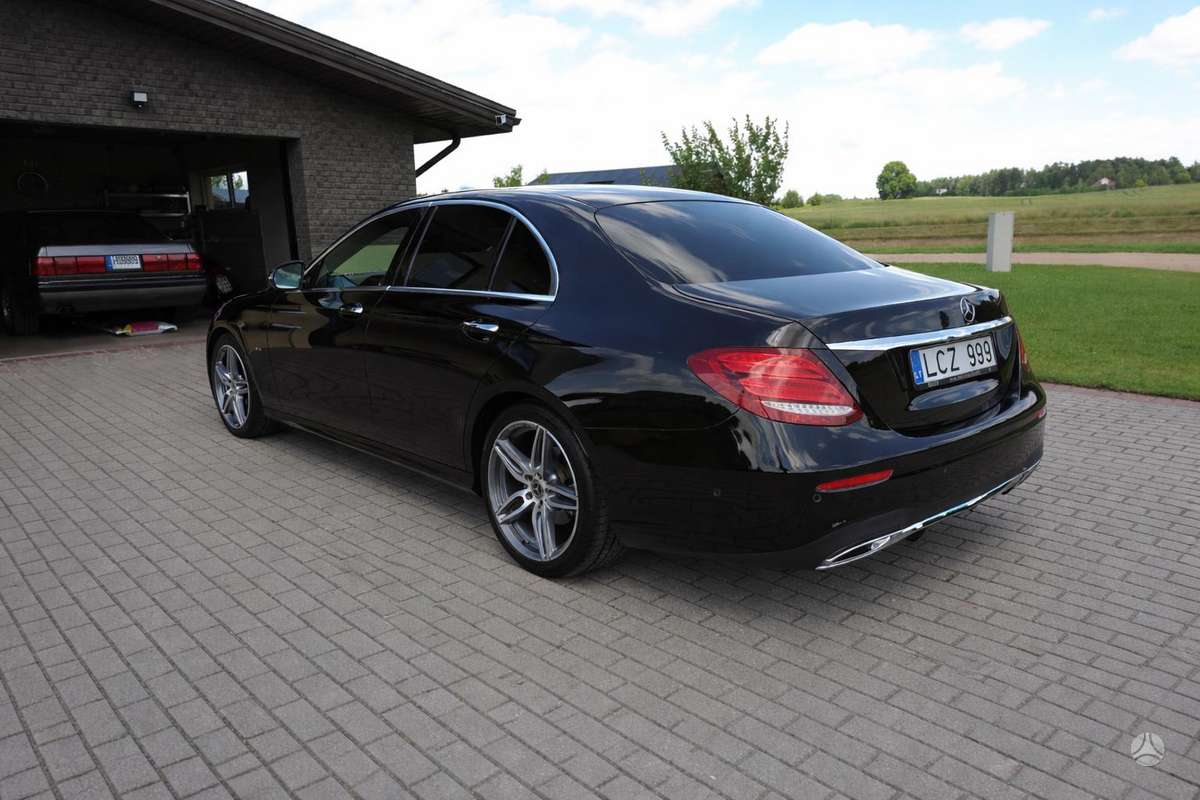 Mercedes-Benz E220, 2.0 l., Седан