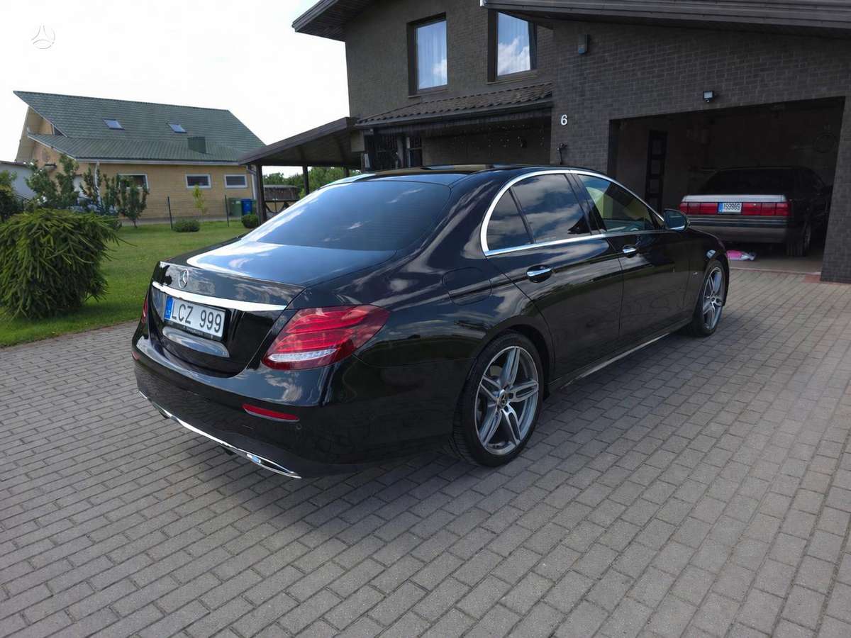 Mercedes-Benz E220, 2.0 l., Седан