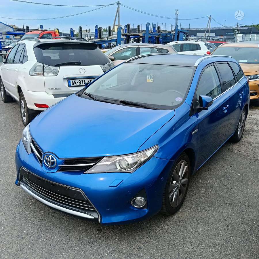 Toyota Auris - 2
