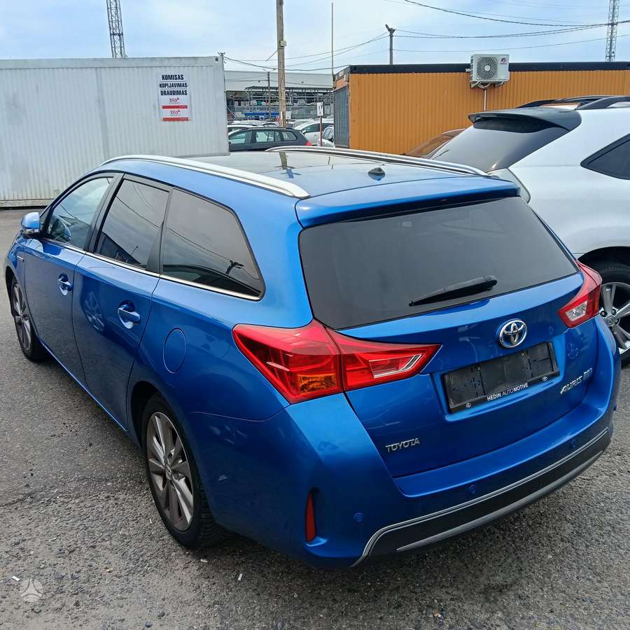 Toyota Auris - 5