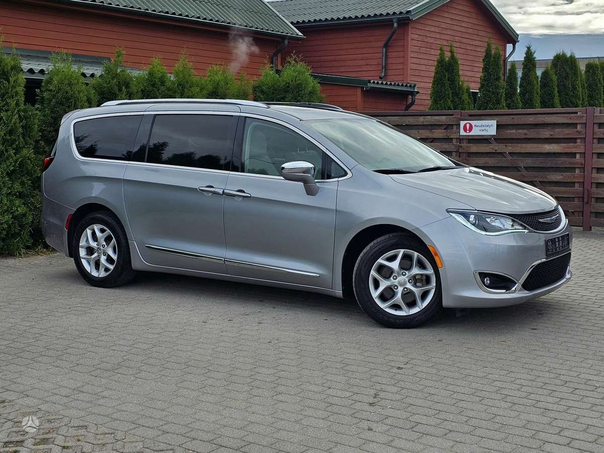 Chrysler Pacifica, 3.6 l., Минивэн