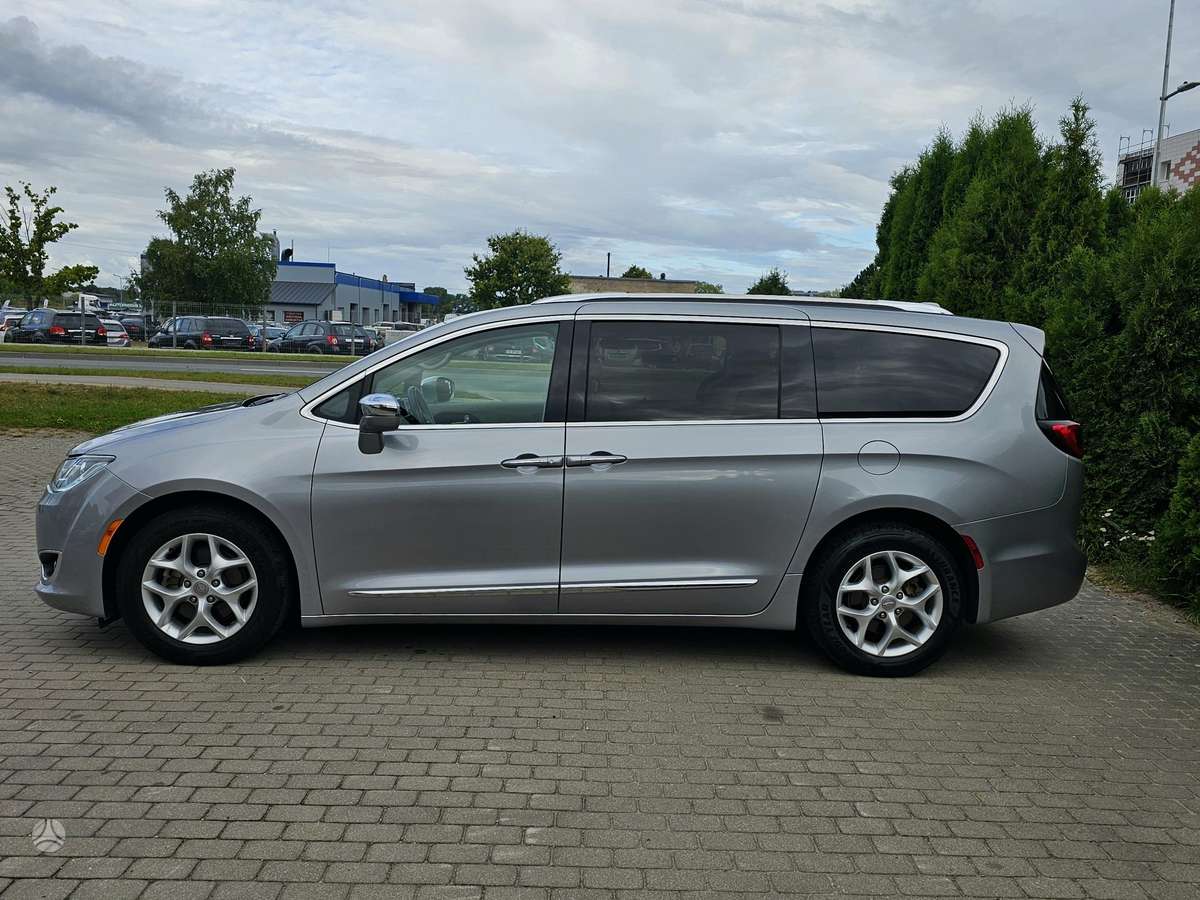 Chrysler Pacifica, 3.6 l., Минивэн