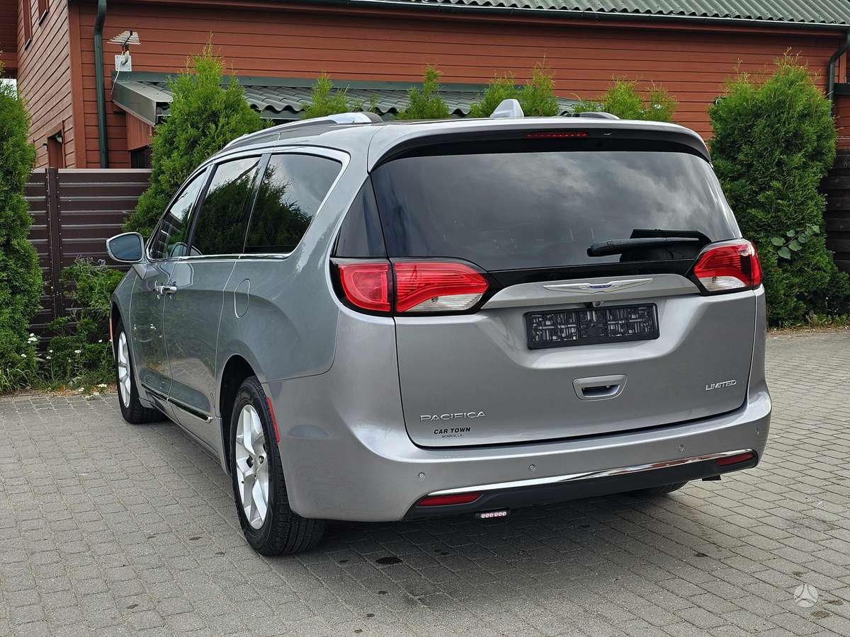 Chrysler Pacifica, 3.6 l., Минивэн