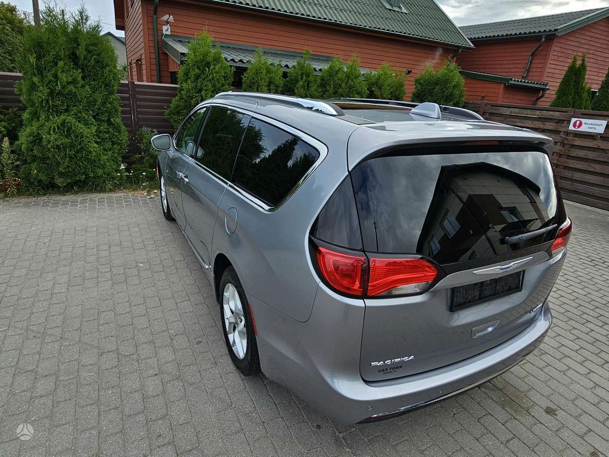 Chrysler Pacifica, 3.6 l., Минивэн