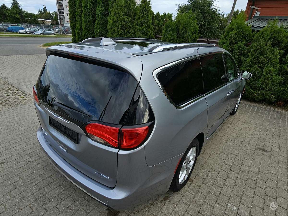 Chrysler Pacifica, 3.6 l., Минивэн
