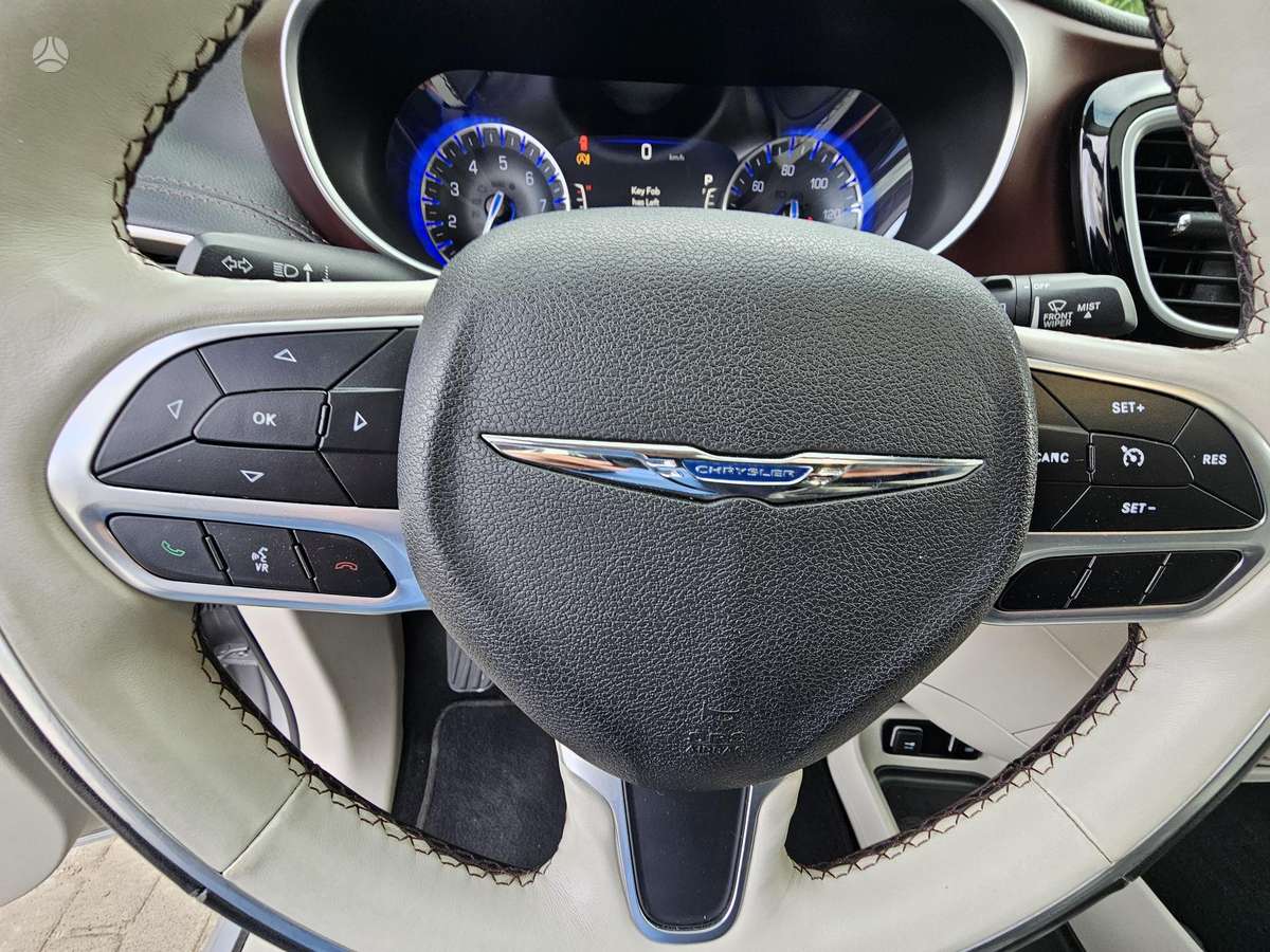 Chrysler Pacifica, 3.6 l., Минивэн