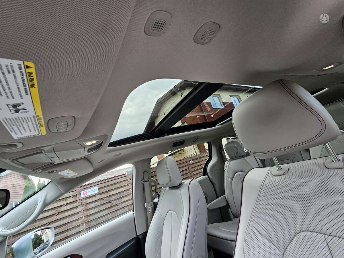 Chrysler Pacifica, 3.6 l., Минивэн