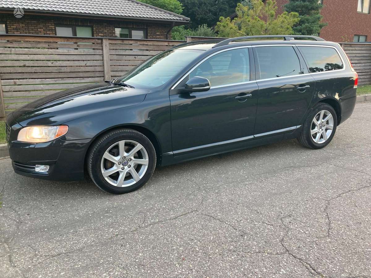 Volvo V70, 2.0 l., Универсал