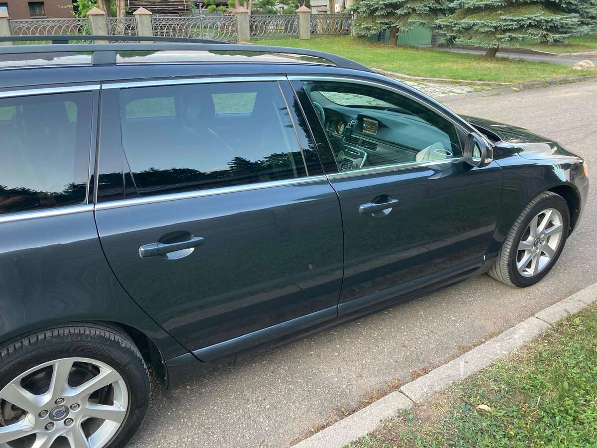 Volvo V70, 2.0 l., Универсал