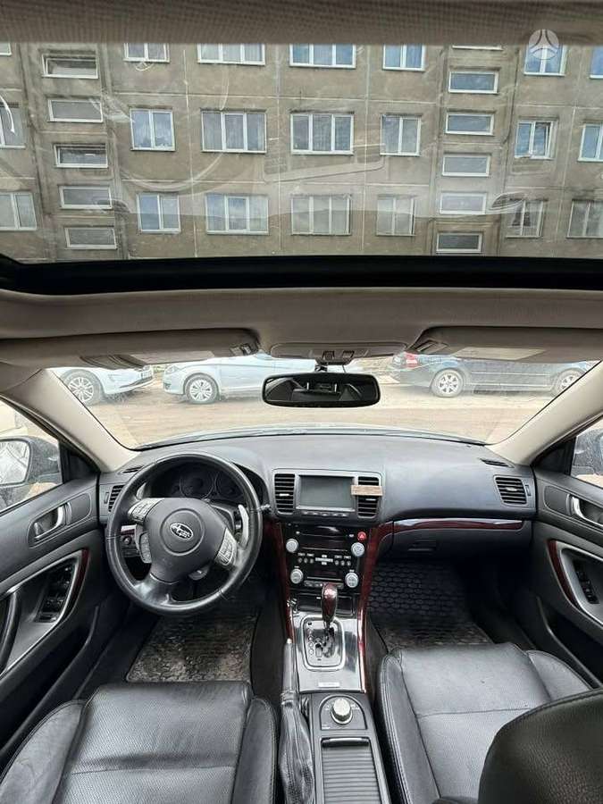 Subaru Legacy - 5