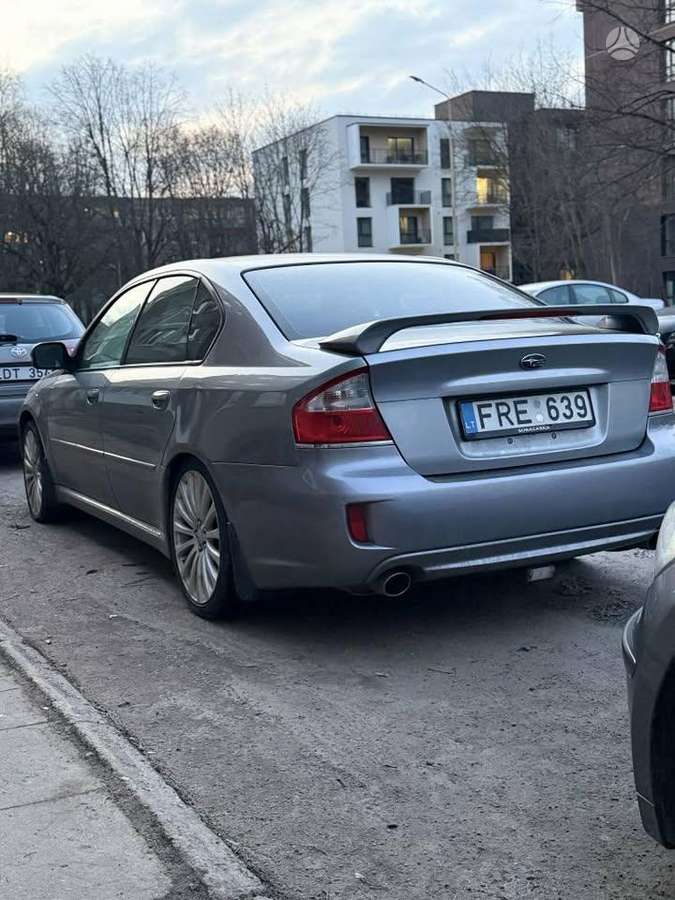 Subaru Legacy - 3