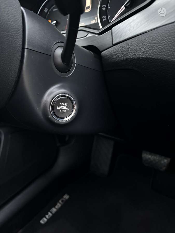 Skoda Superb, 1.6 l., Универсал