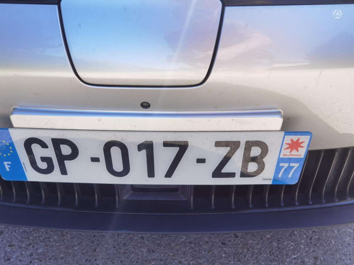 MG MG5, universalas