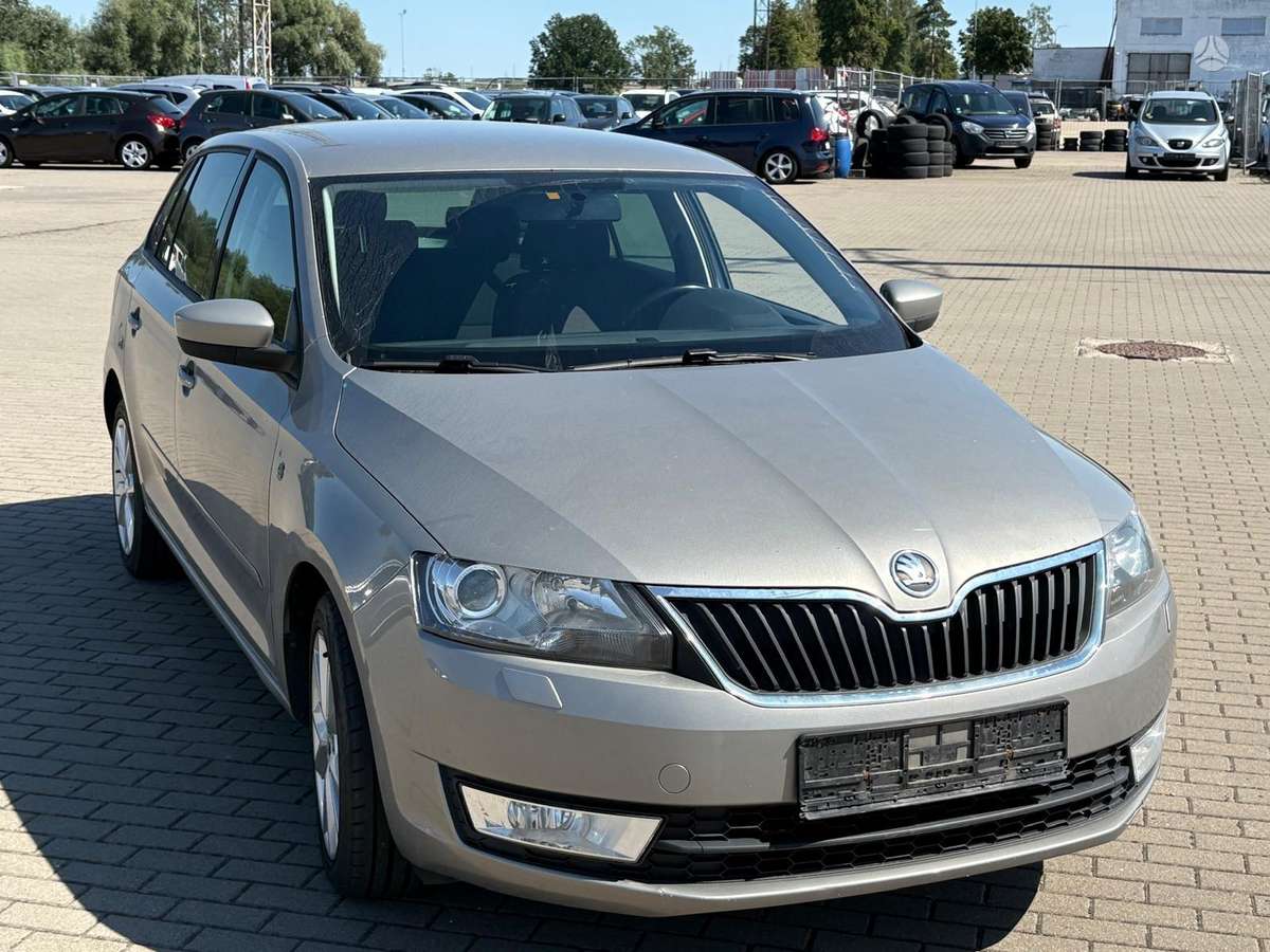 Skoda Rapid, 1.2 l., Хэтчбек