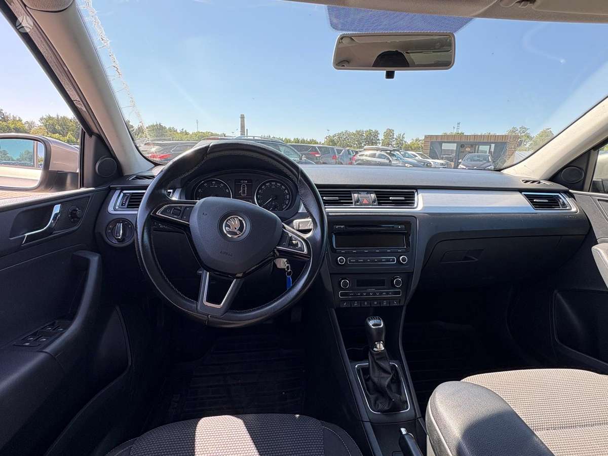 Skoda Rapid, 1.2 l., Хэтчбек