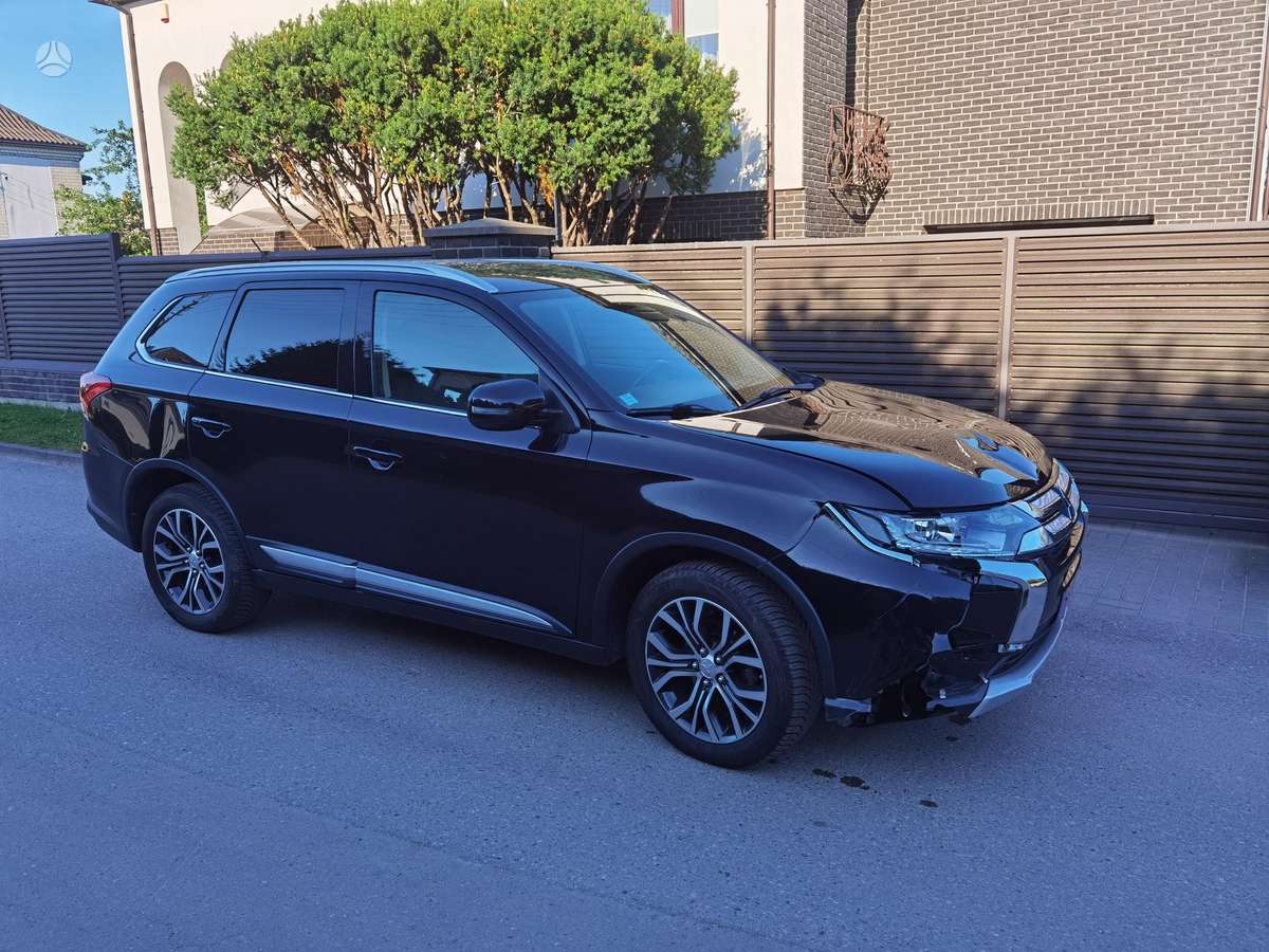 Mitsubishi Outlander, off-road / crossover