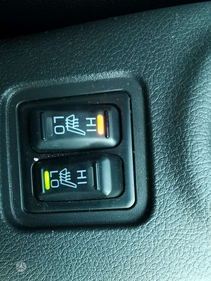 Mitsubishi Outlander, off-road / crossover