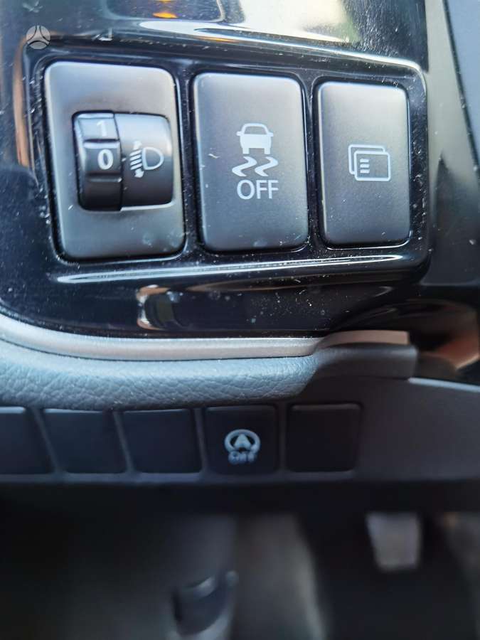 Mitsubishi Outlander, off-road / crossover