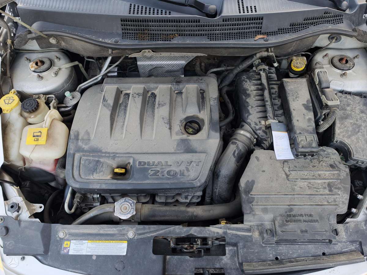 Dodge Caliber, 2.0 l., hatchback