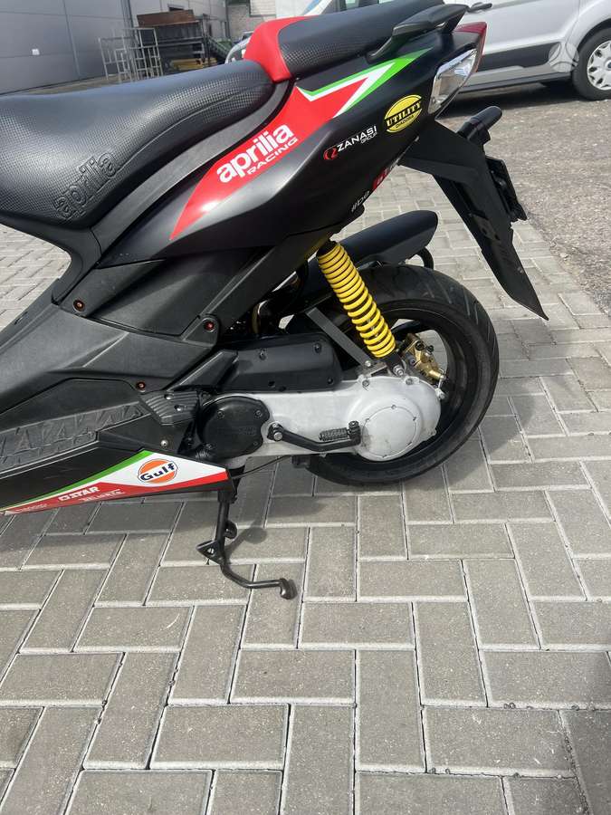 Aprilia SR, scooters / mopeds