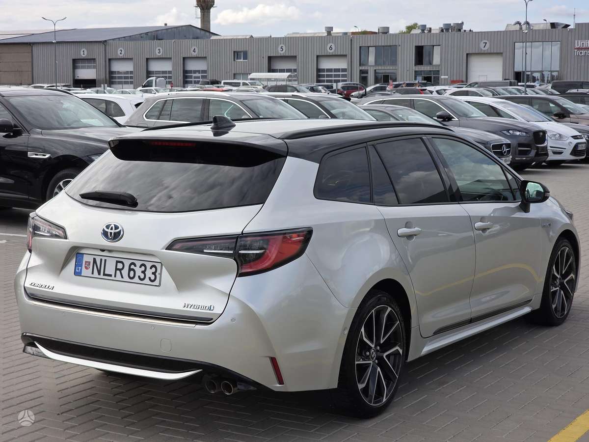 Toyota Corolla - 5