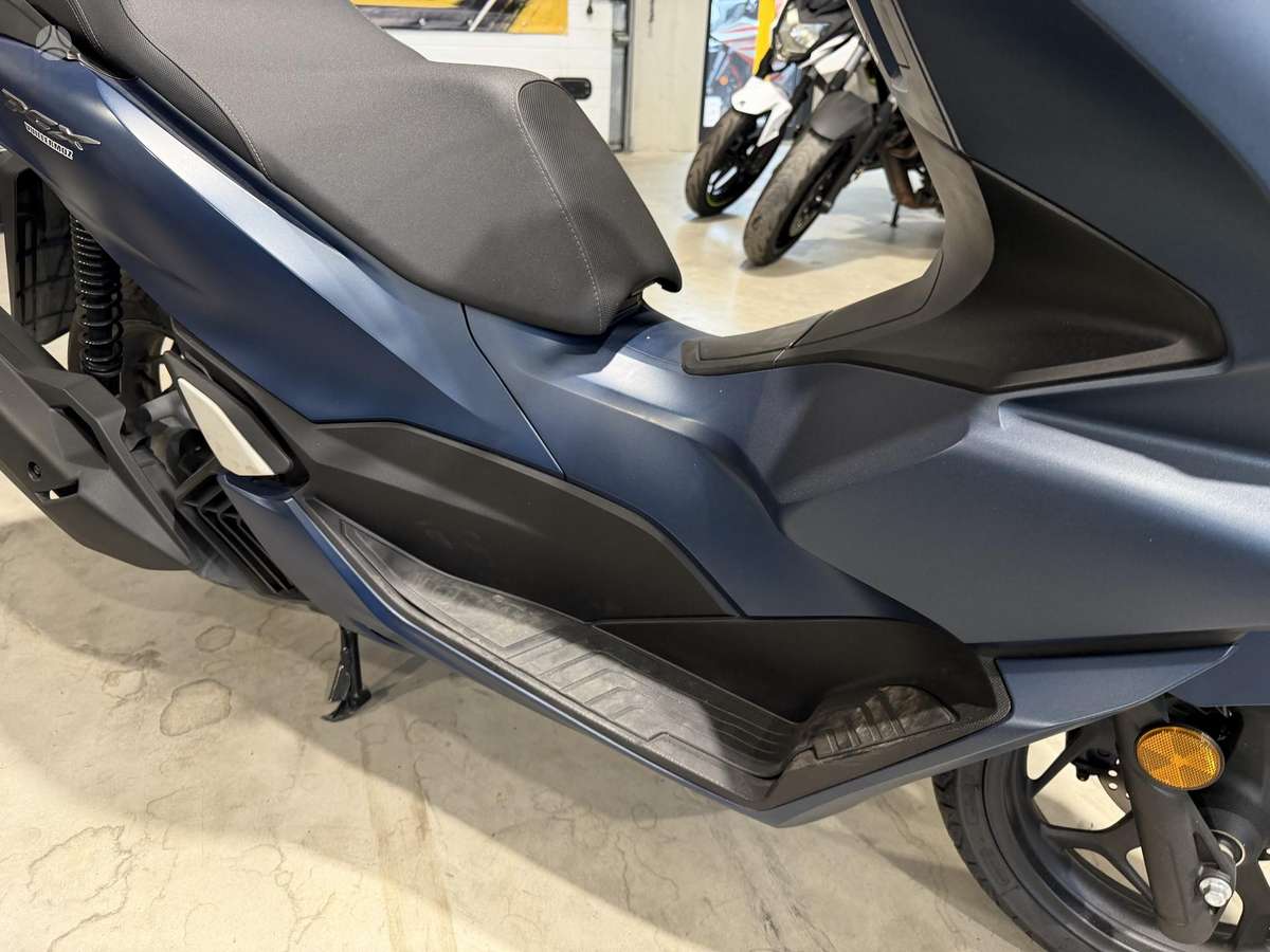 Honda PCX 125cc, scooters / mopeds