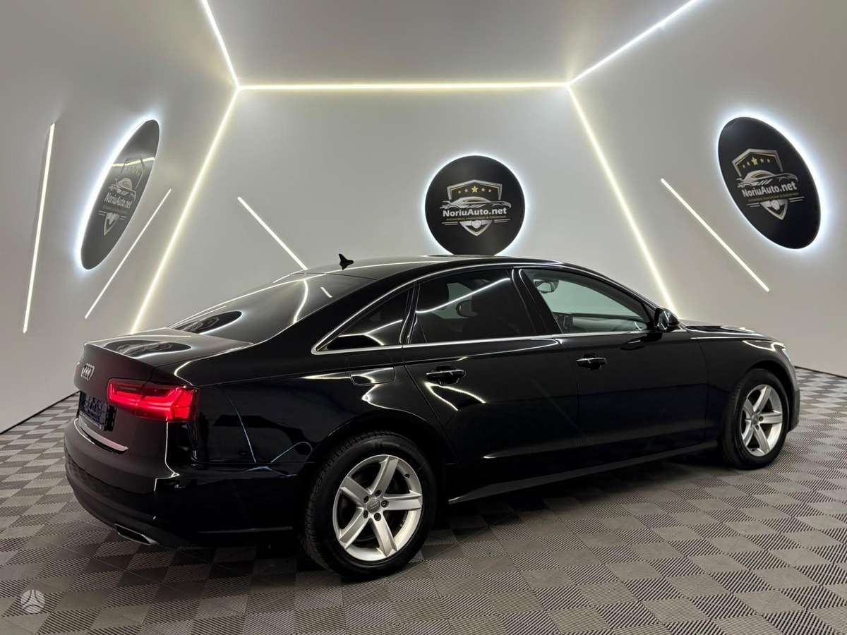 Audi A6, 2.0 l., Седан