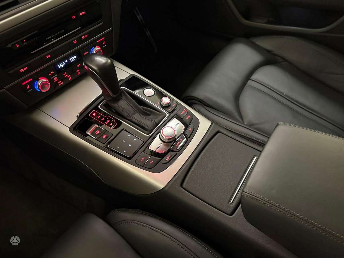 Audi A6, 2.0 l., Седан
