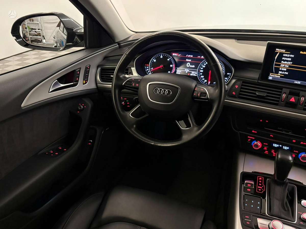 Audi A6, 2.0 l., Седан