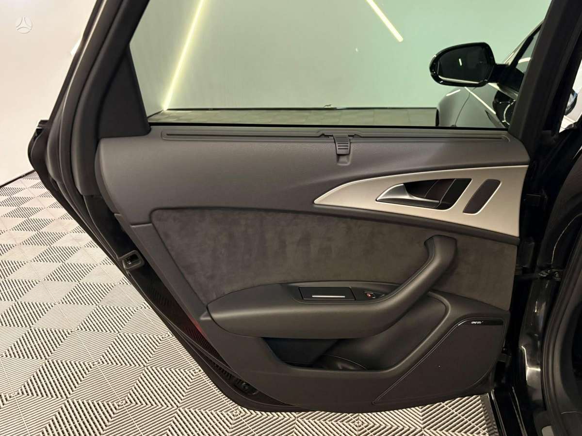 Audi A6, 2.0 l., Седан