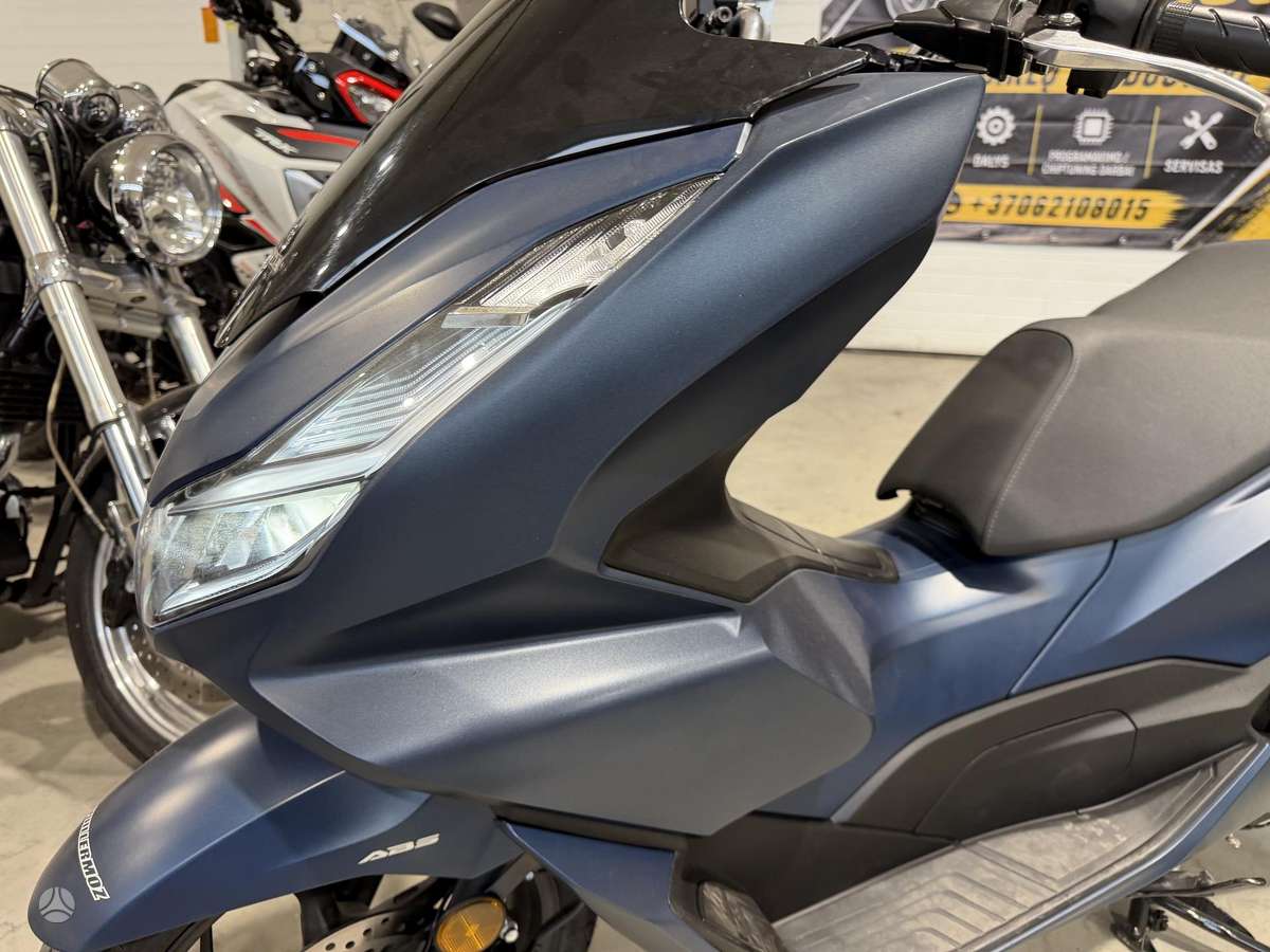 Honda PCX 125cc, мотороллеры / мопеды