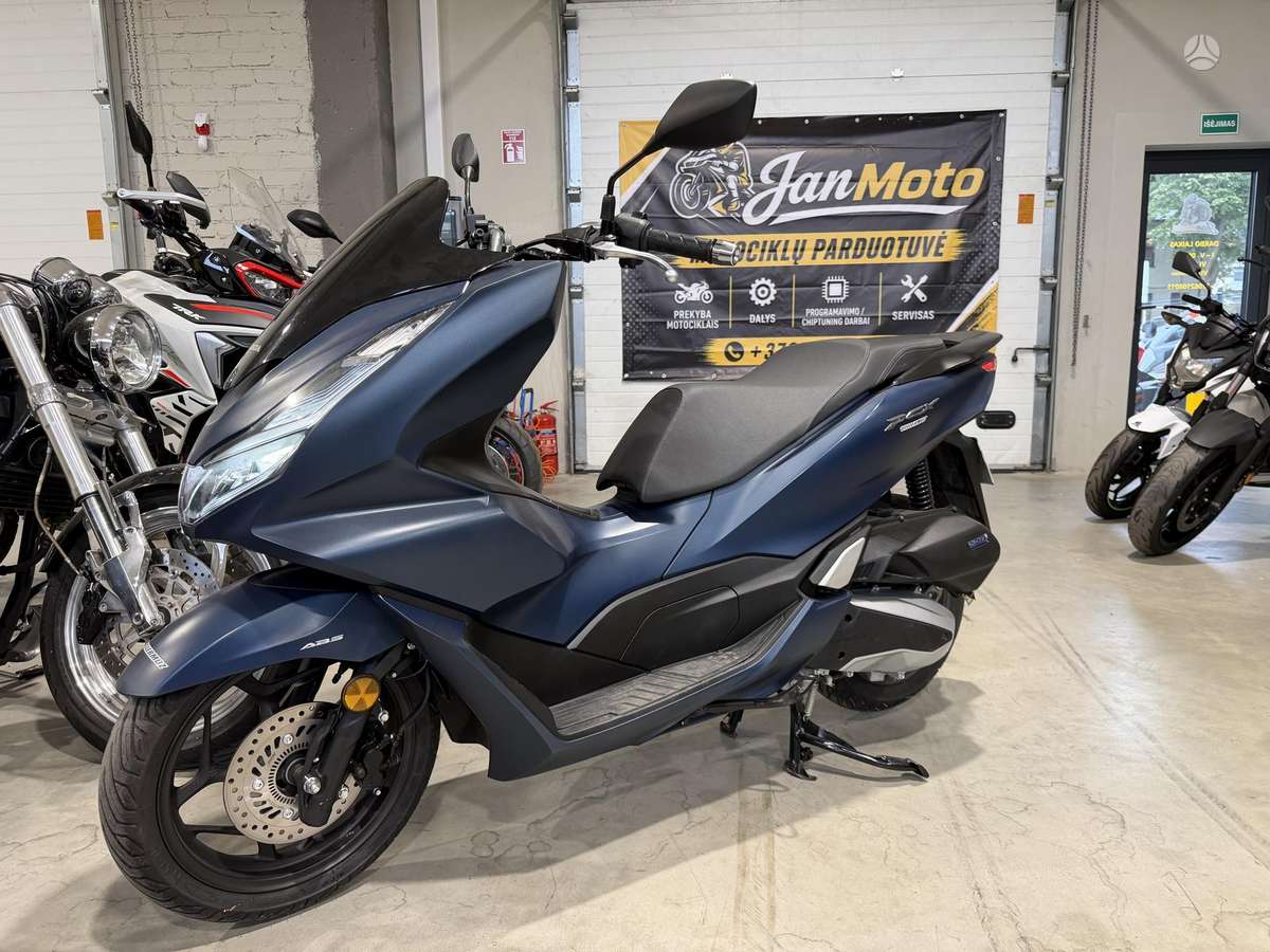 Honda PCX 125cc, scooters / mopeds