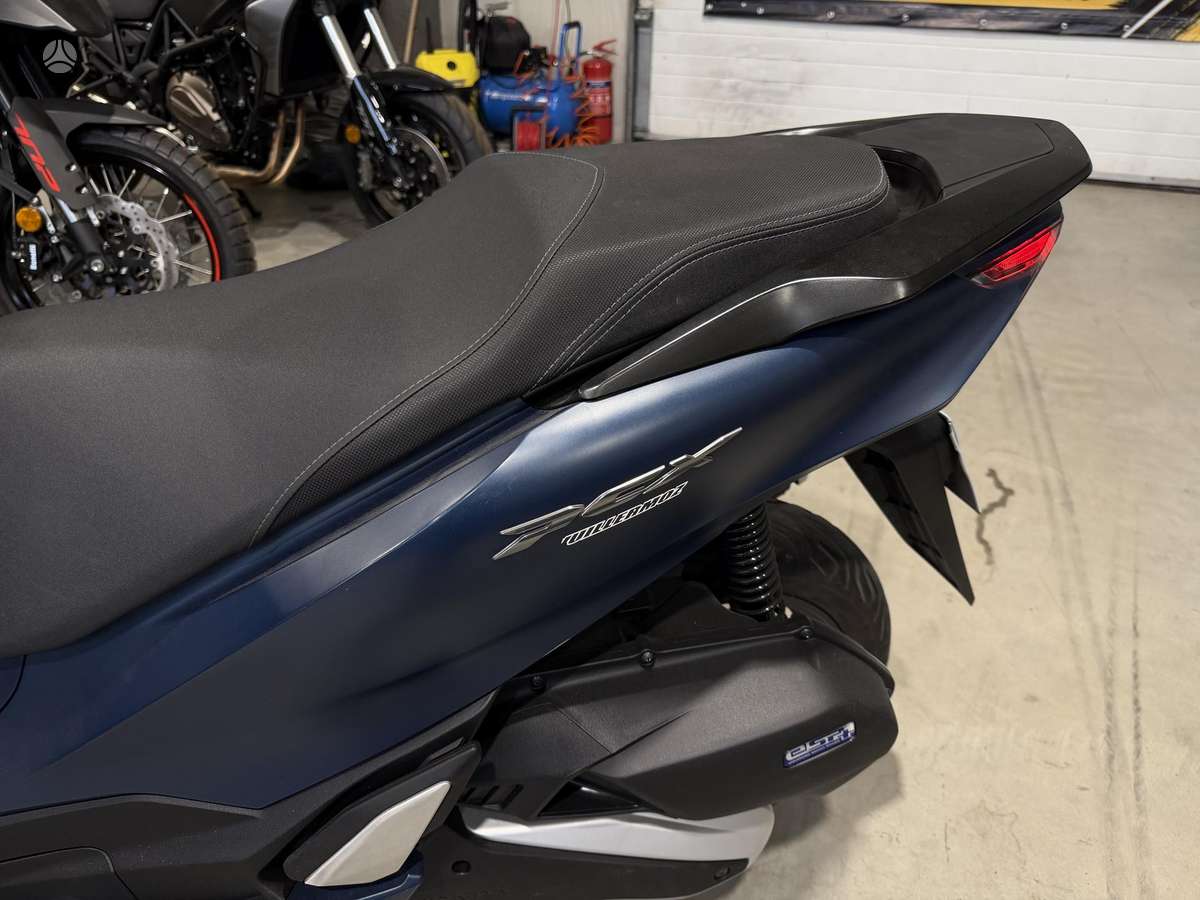 Honda PCX 125cc, scooters / mopeds
