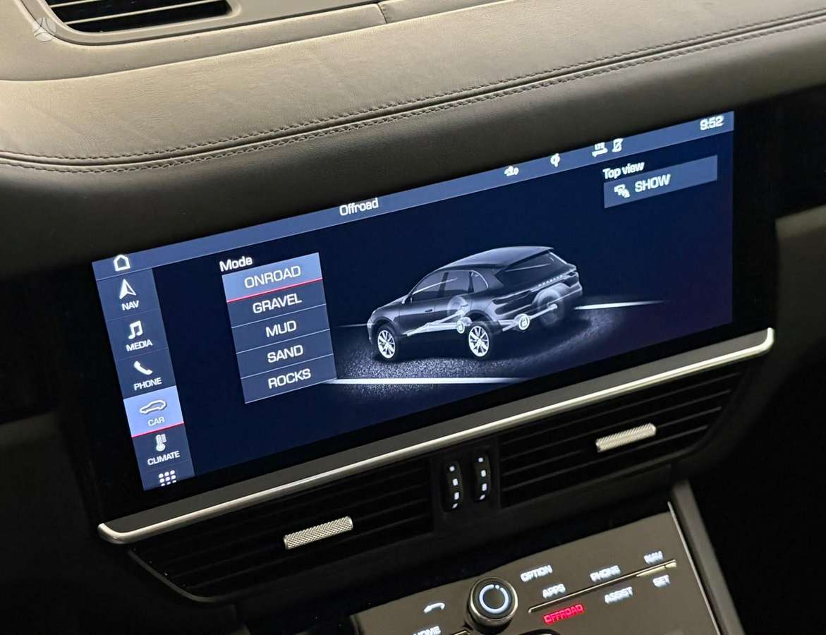 Porsche Cayenne - 11