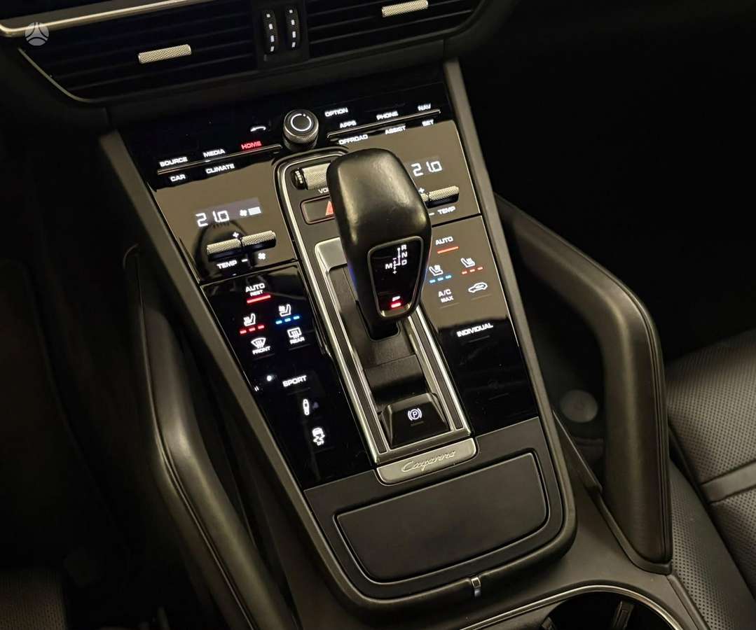 Porsche Cayenne - 3