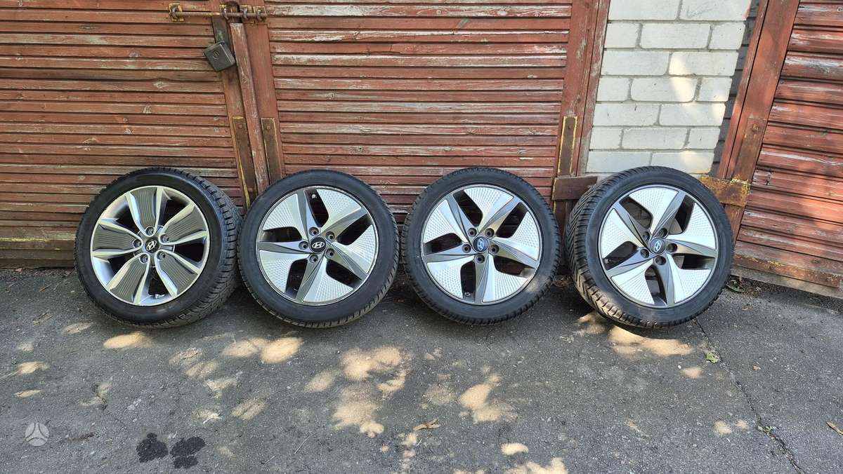 Hyundai IONIQ, light alloy, R17