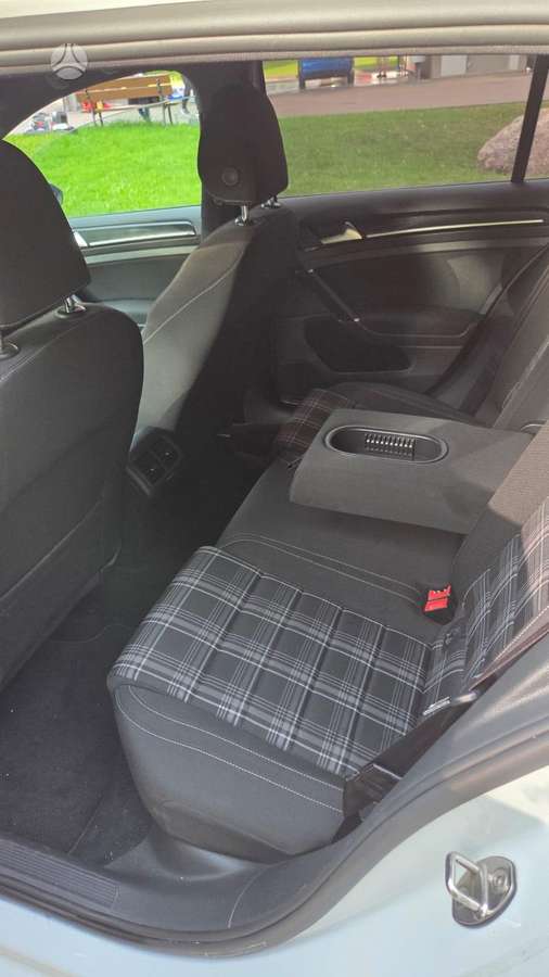 Volkswagen Golf, 2.0 l., hatchback